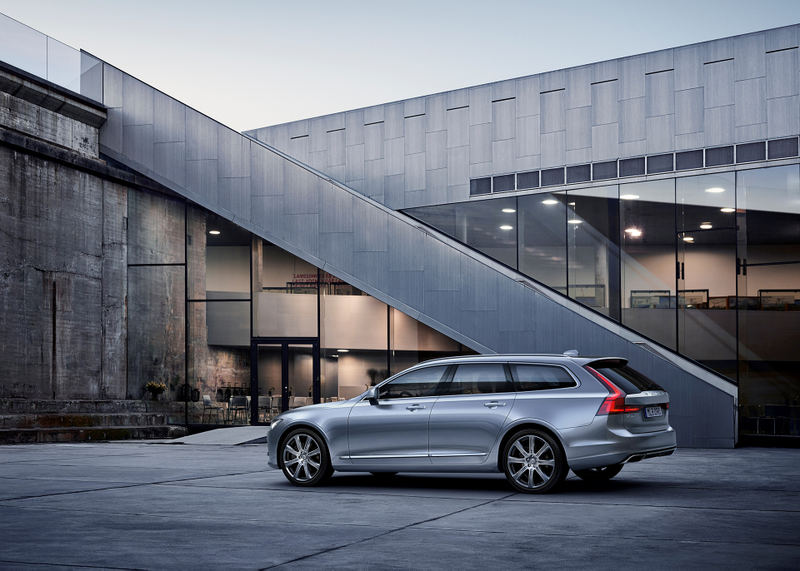 Illustration for article titled The 2017 Volvo V90 Is Beautifully Wagon-Tastic